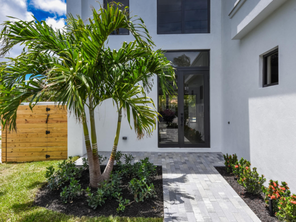 238 SE 4th Ave Delray Beach FL-large-004-003-238 SE Fourth Ave Jared Niles-1499x1000-72dpi