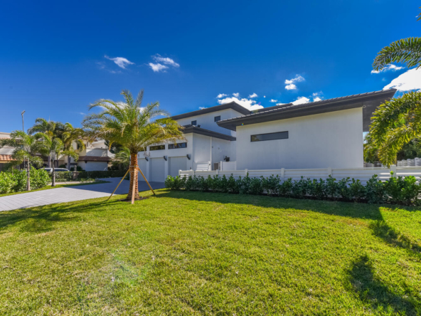 618 SE 4th St Delray Beach FL-large-013-011-618 SE Fourth St Jared Niles-1494x1000-72dpi